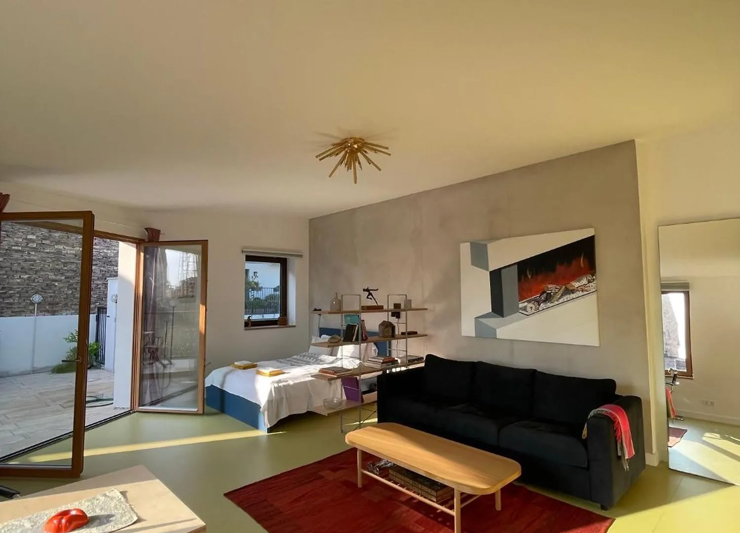 דירה בודפשט Stylish Apartment, Top Floor With Private Terrace